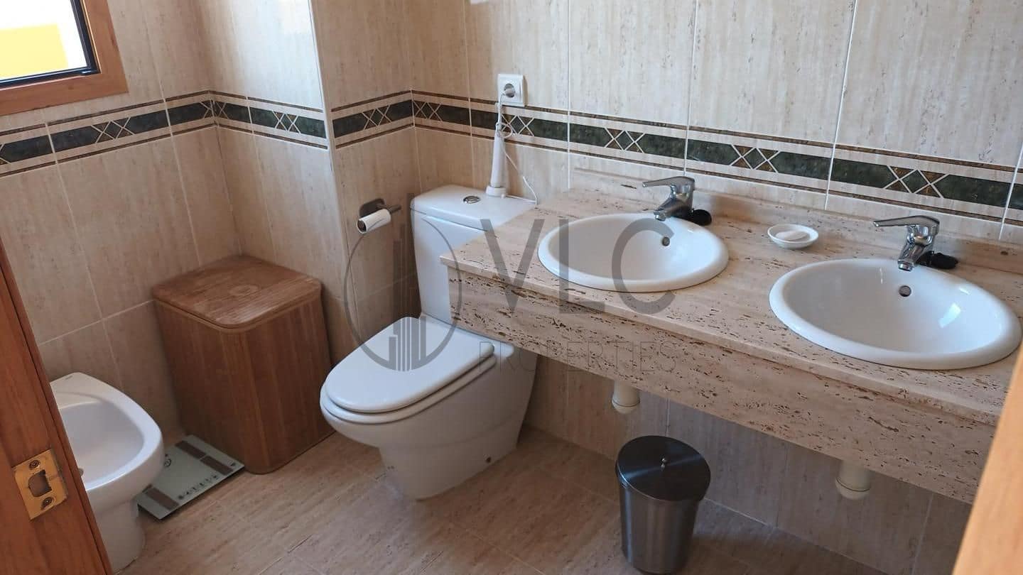 3 soverom Villa til salgs i Chiva med svømmebasseng garasje - € 299 500 (Ref: 9235963)