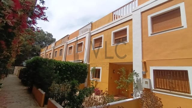 3 quarto Moradia para venda em Chiva com piscina garagem - 299 500 € (Ref: 9235963)