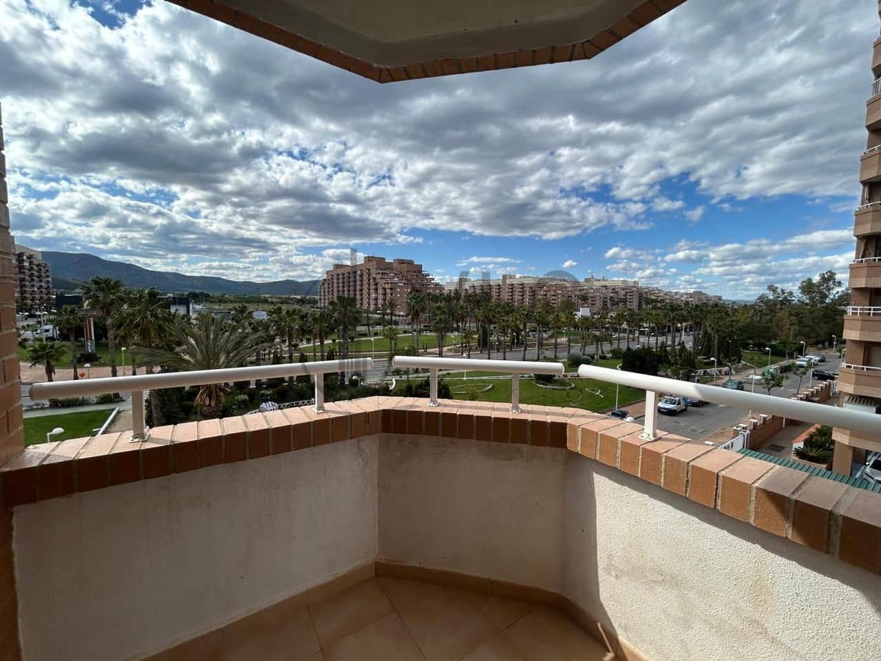 3 bedroom Flat for sale in Oropesa  - € 258,000 (Ref: 9610171)