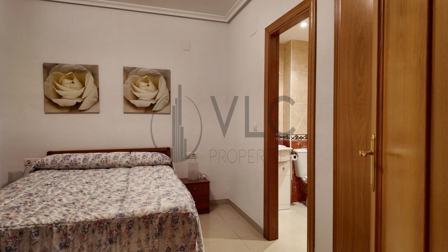 3 bedroom Flat for sale in Oropesa  - € 258,000 (Ref: 9610171)