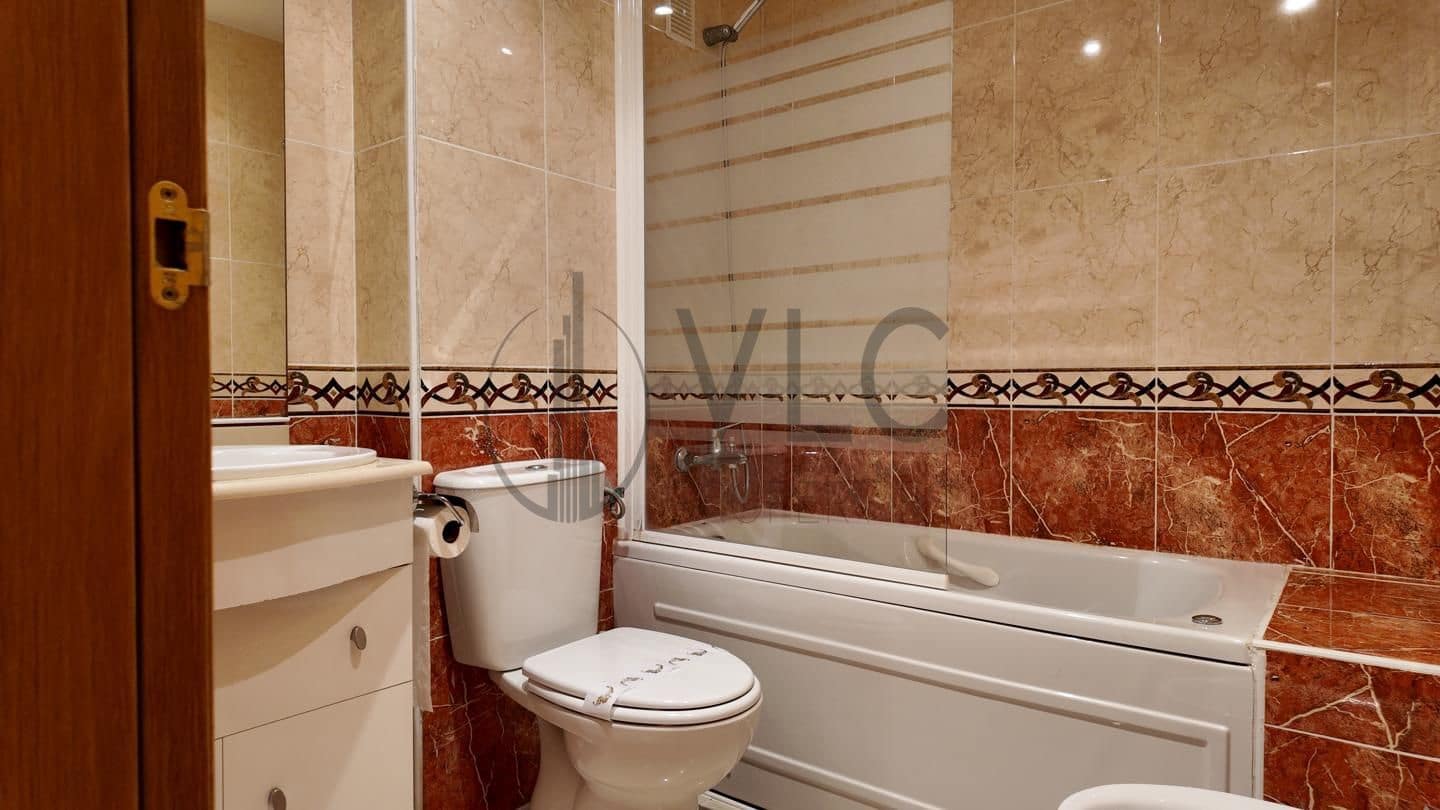 3 bedroom Flat for sale in Oropesa  - € 258,000 (Ref: 9610171)