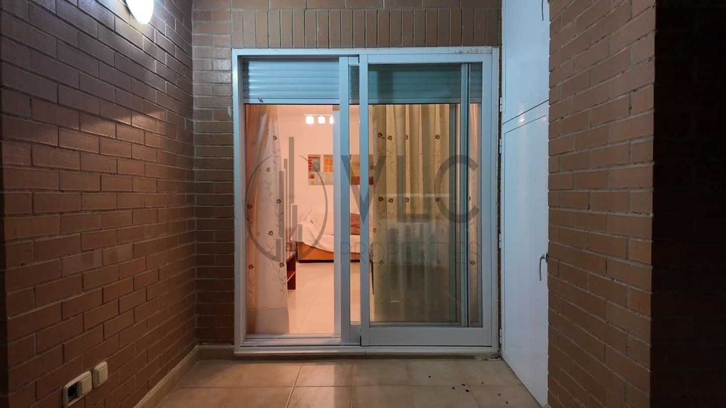 3 bedroom Flat for sale in Oropesa  - € 258,000 (Ref: 9610171)