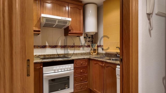 3 bedroom Flat for sale in Oropesa  - € 258,000 (Ref: 9610171)