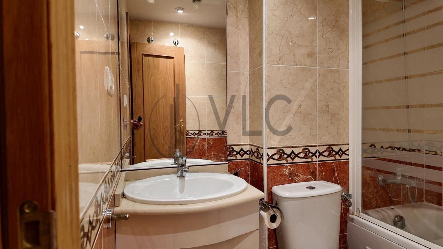 3 bedroom Flat for sale in Oropesa  - € 258,000 (Ref: 9610171)