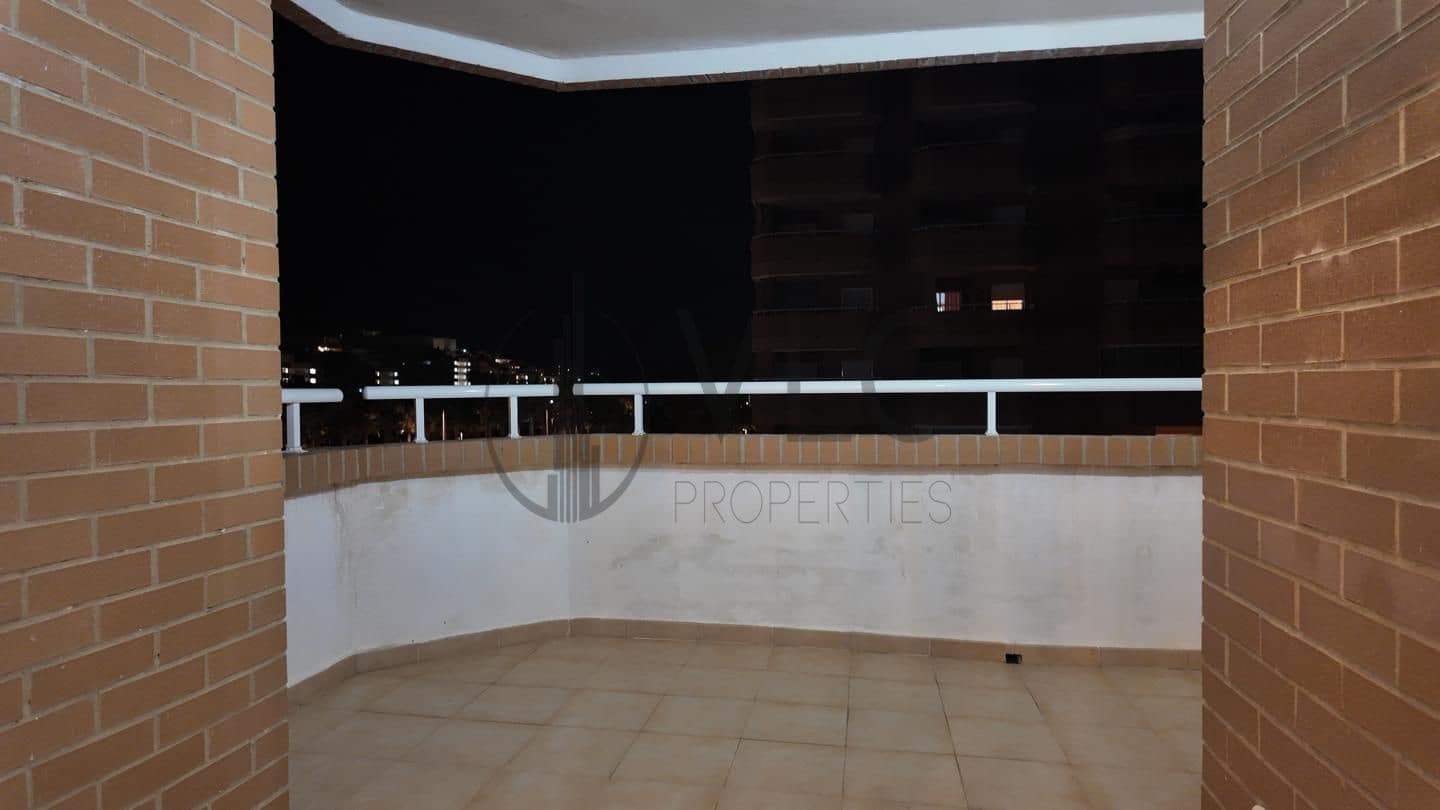 3 bedroom Flat for sale in Oropesa  - € 258,000 (Ref: 9610171)