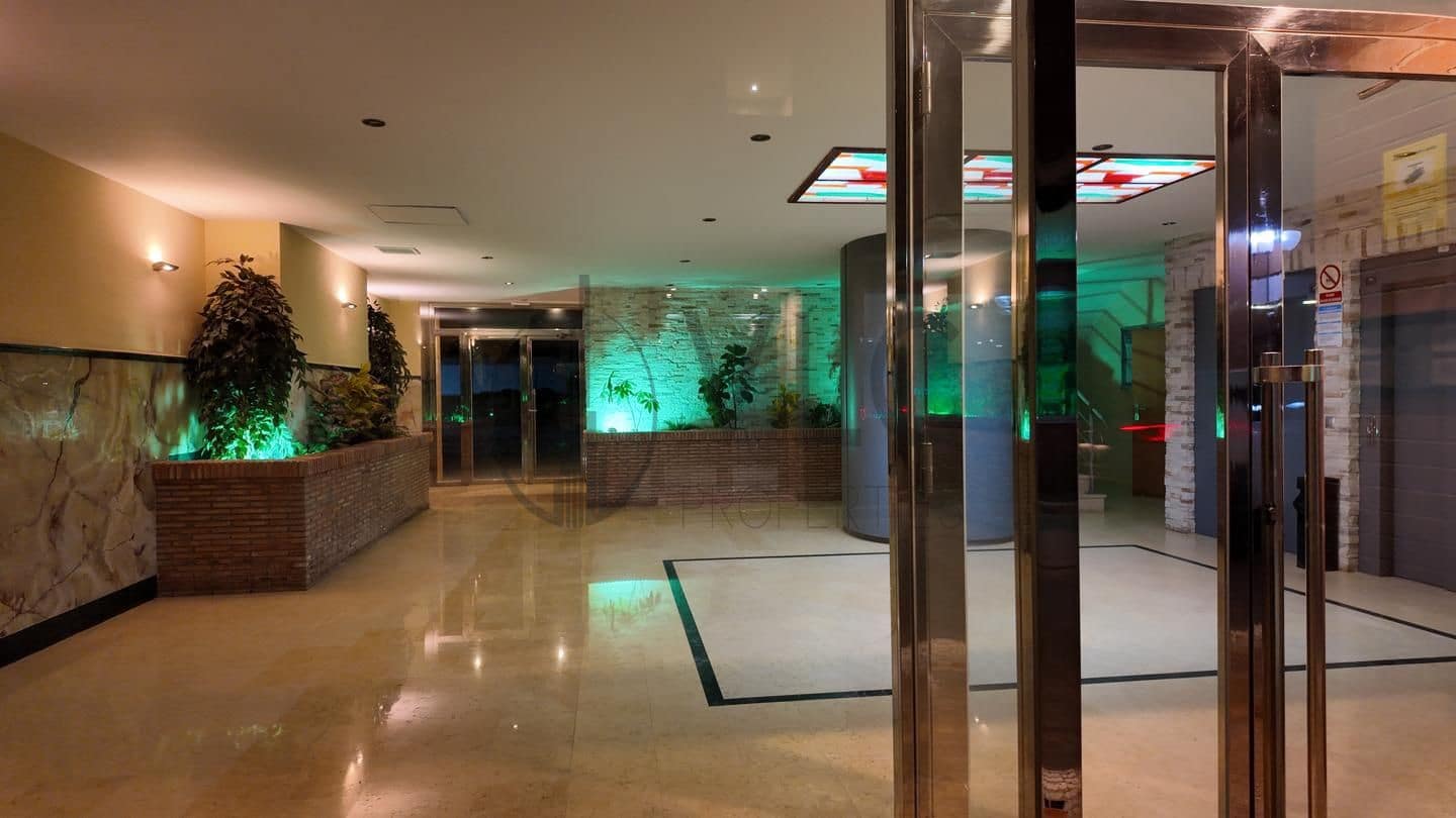 3 bedroom Flat for sale in Oropesa  - € 258,000 (Ref: 9610171)