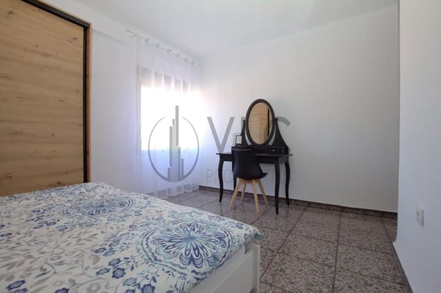 Piso de 3 habitaciones en Gandia en venta - 169.000 € (Ref: 9610255)