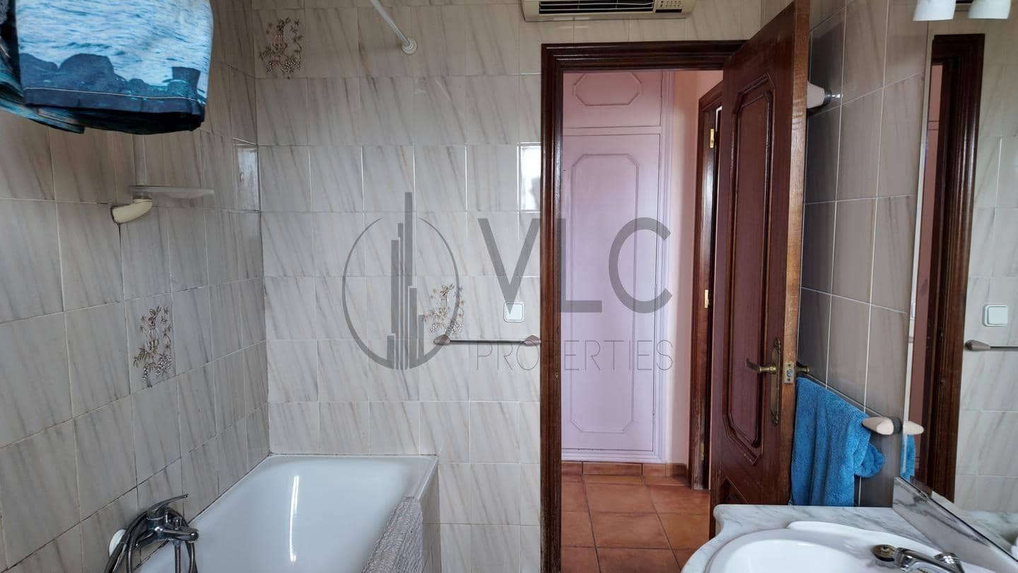 5 camera da letto Villa in vendita in Montserrat con piscina garage - 239.000 € (Rif: 9619490)