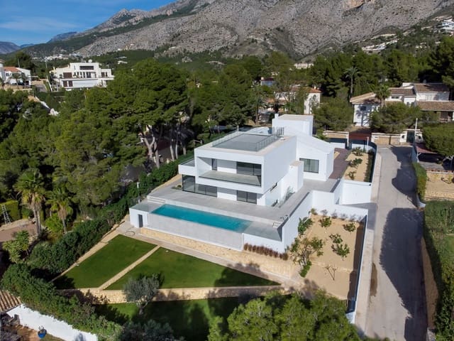 5 quarto Moradia para venda em Altea com piscina - 2 750 000 € (Ref: 6978795)