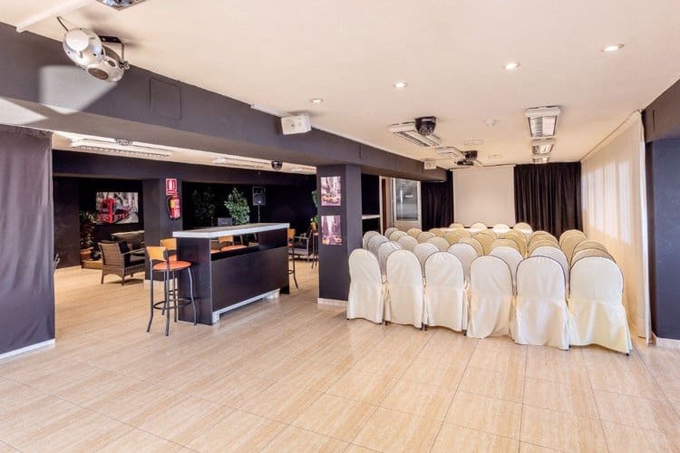 50 quarto Comercial para venda em Torrevieja com piscina - 6 000 000 € (Ref: 7904502)