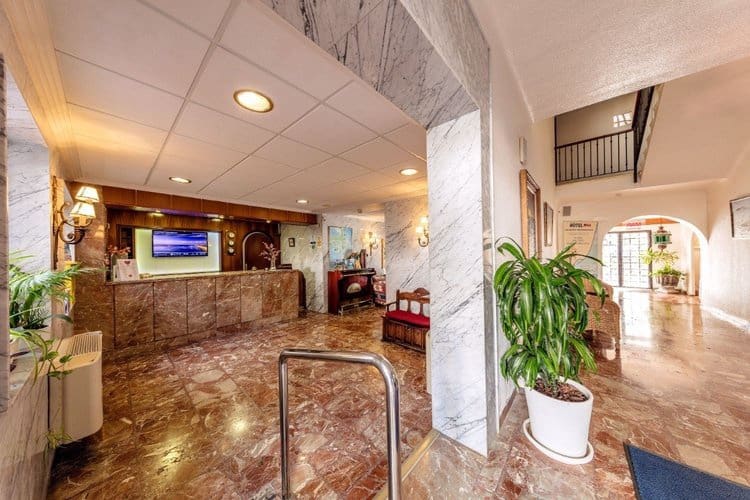 50 quarto Comercial para venda em Torrevieja com piscina - 6 000 000 € (Ref: 7904502)