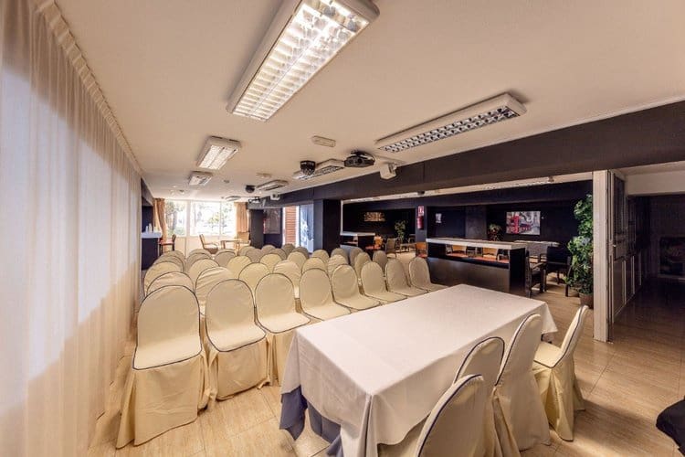 50 quarto Comercial para venda em Torrevieja com piscina - 6 000 000 € (Ref: 7904502)