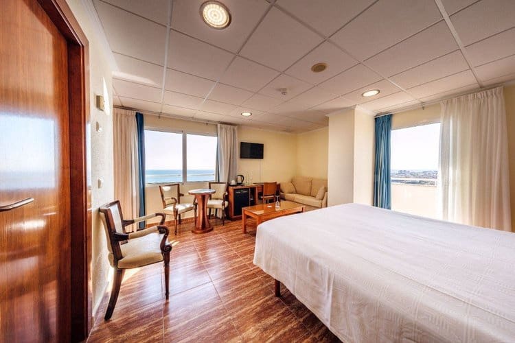 50 quarto Comercial para venda em Torrevieja com piscina - 6 000 000 € (Ref: 7904502)