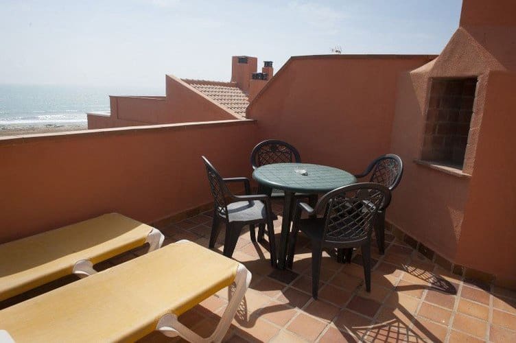 28 sypialnia Komercyjne na sprzedaż w Torrevieja z basenem - 4 500 000 € (Ref: 7904503)