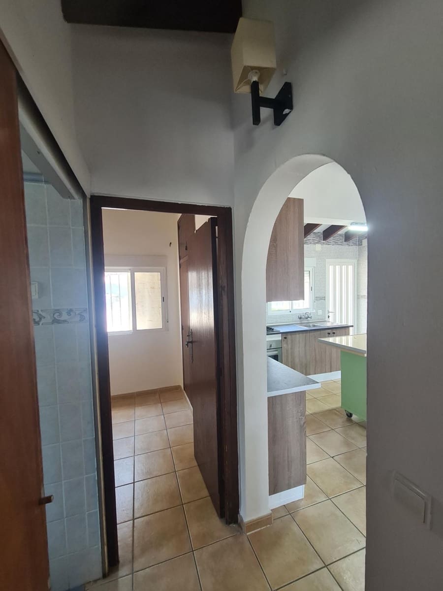 2 soveværelse Semi-Rækkehus til salg i La Nucia med swimmingpool garage - € 280.000 (Ref: 9118190)