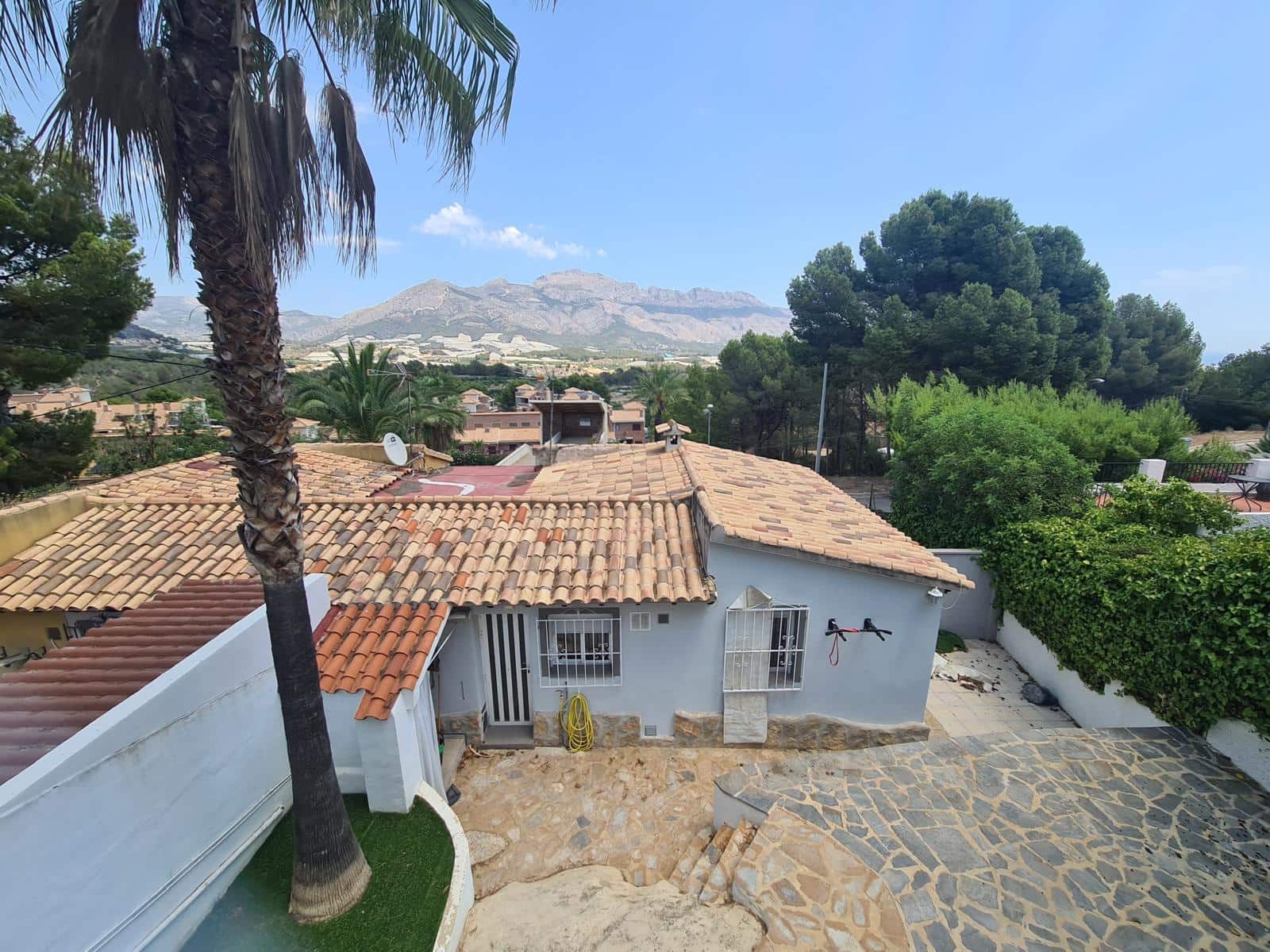 2 soveværelse Semi-Rækkehus til salg i La Nucia med swimmingpool garage - € 280.000 (Ref: 9118190)