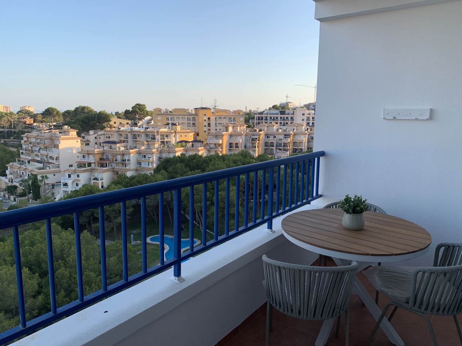 3 soveværelse Lejlighed til salg i Dehesa de Campoamor med swimmingpool - € 220.000 (Ref: 9131805)