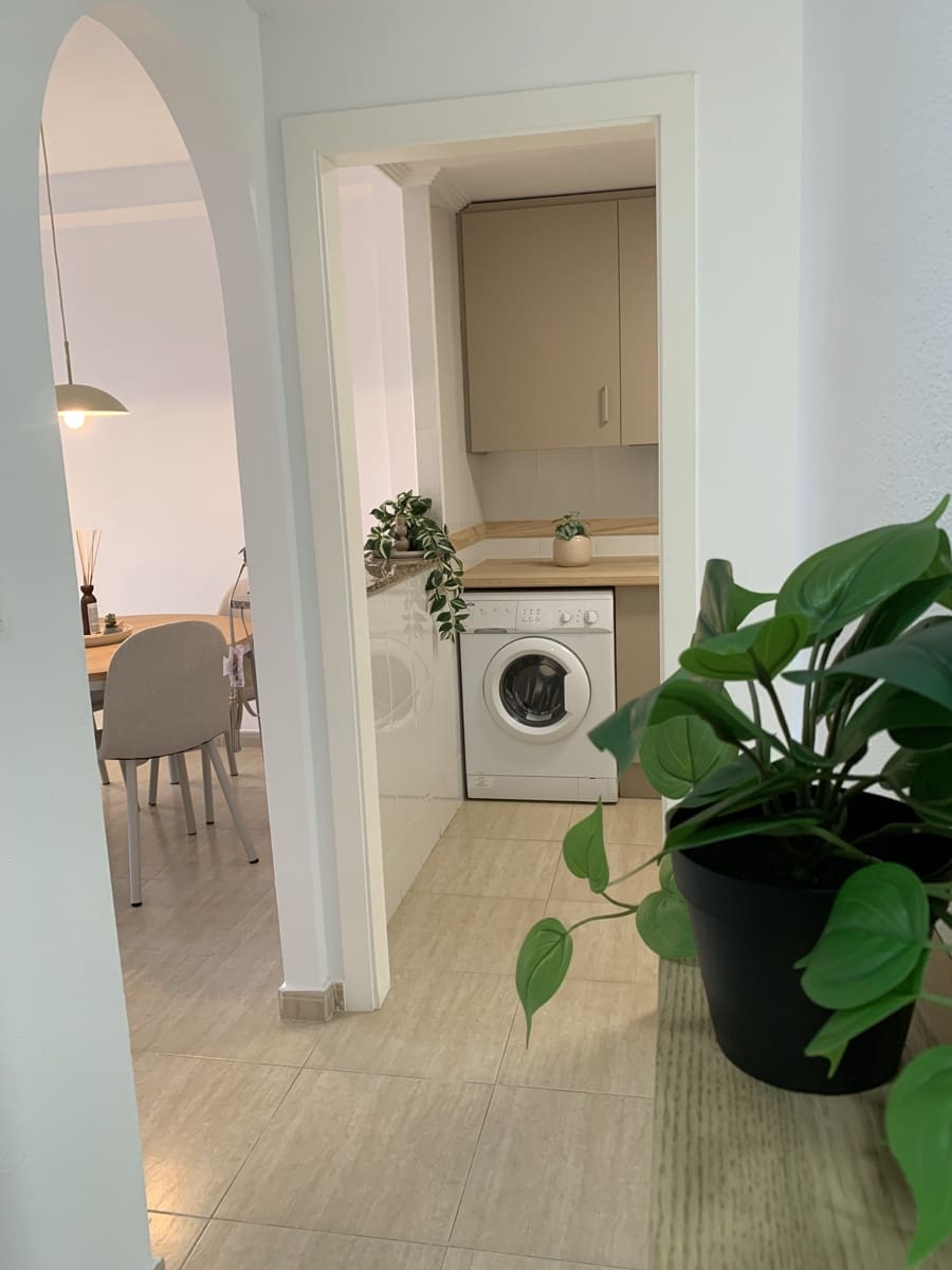 3 soveværelse Lejlighed til salg i Dehesa de Campoamor med swimmingpool - € 220.000 (Ref: 9131805)