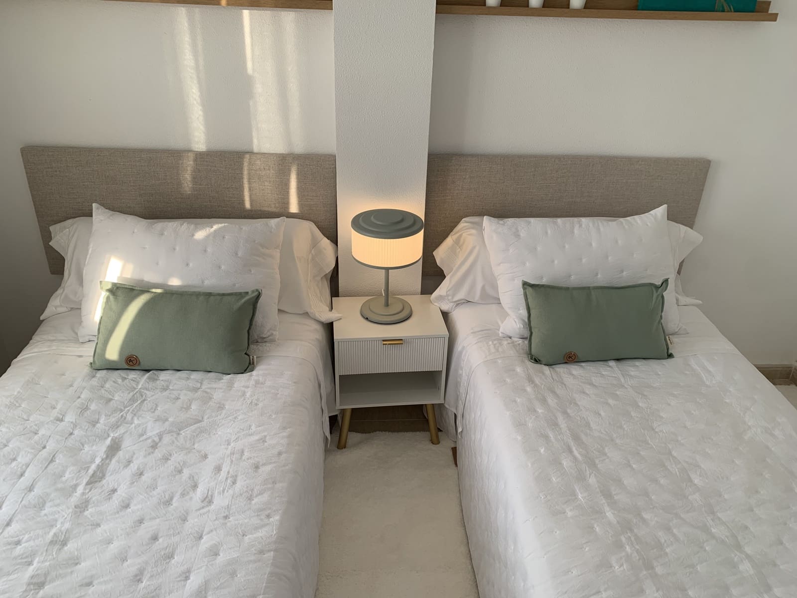 3 soveværelse Lejlighed til salg i Dehesa de Campoamor med swimmingpool - € 220.000 (Ref: 9131805)