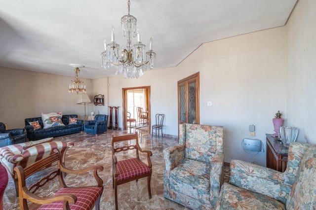 5 soverom Leilighet til salgs i Centro, Granada by med garasje - € 790 000 (Ref: 10035437)