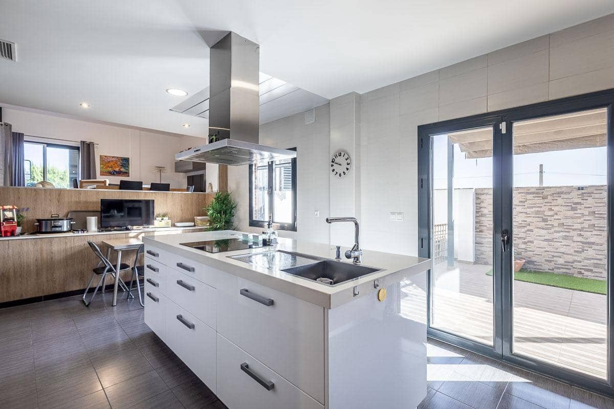 5 sypialnia Willa na sprzedaż w Alhendin z garażem - 439 000 € (Ref: 10041194)