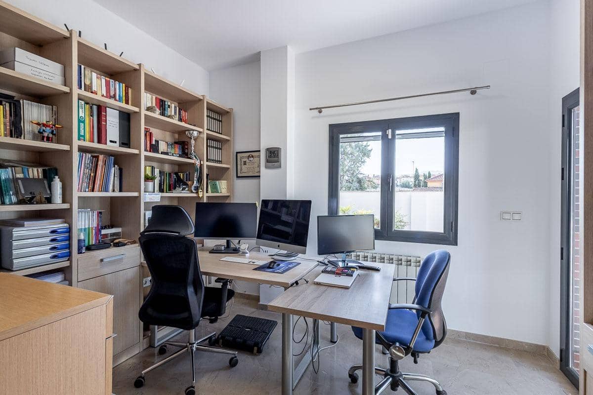 5 sypialnia Willa na sprzedaż w Alhendin z garażem - 439 000 € (Ref: 10041194)