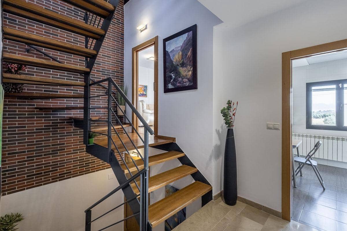 5 sypialnia Willa na sprzedaż w Alhendin z garażem - 439 000 € (Ref: 10041194)