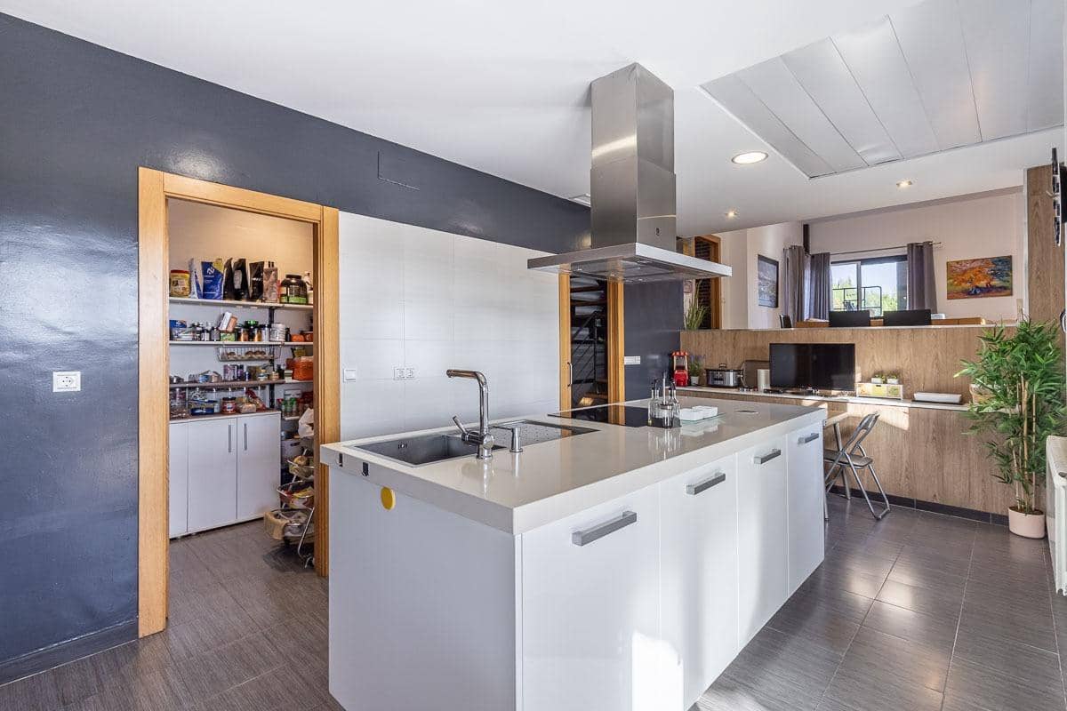 5 sypialnia Willa na sprzedaż w Alhendin z garażem - 439 000 € (Ref: 10041194)
