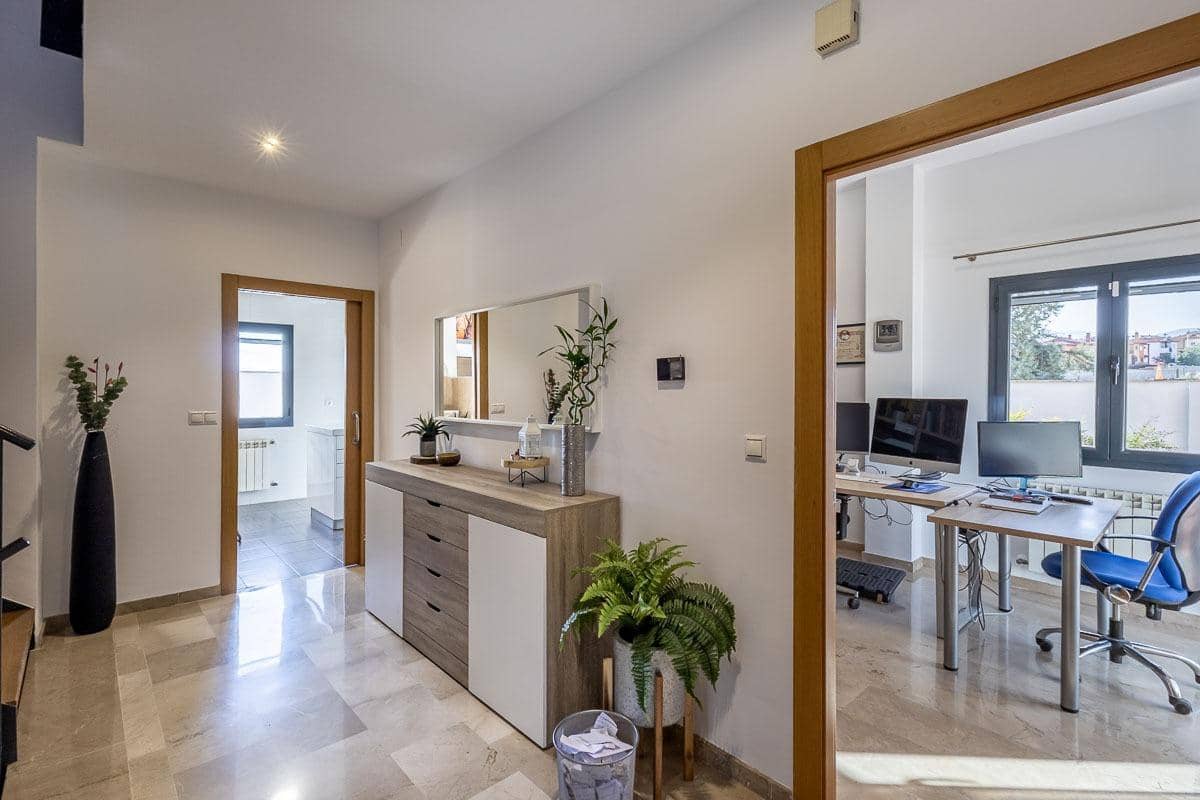 5 sypialnia Willa na sprzedaż w Alhendin z garażem - 439 000 € (Ref: 10041194)
