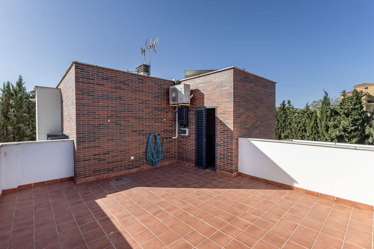 5 sypialnia Willa na sprzedaż w Alhendin z garażem - 439 000 € (Ref: 10041194)