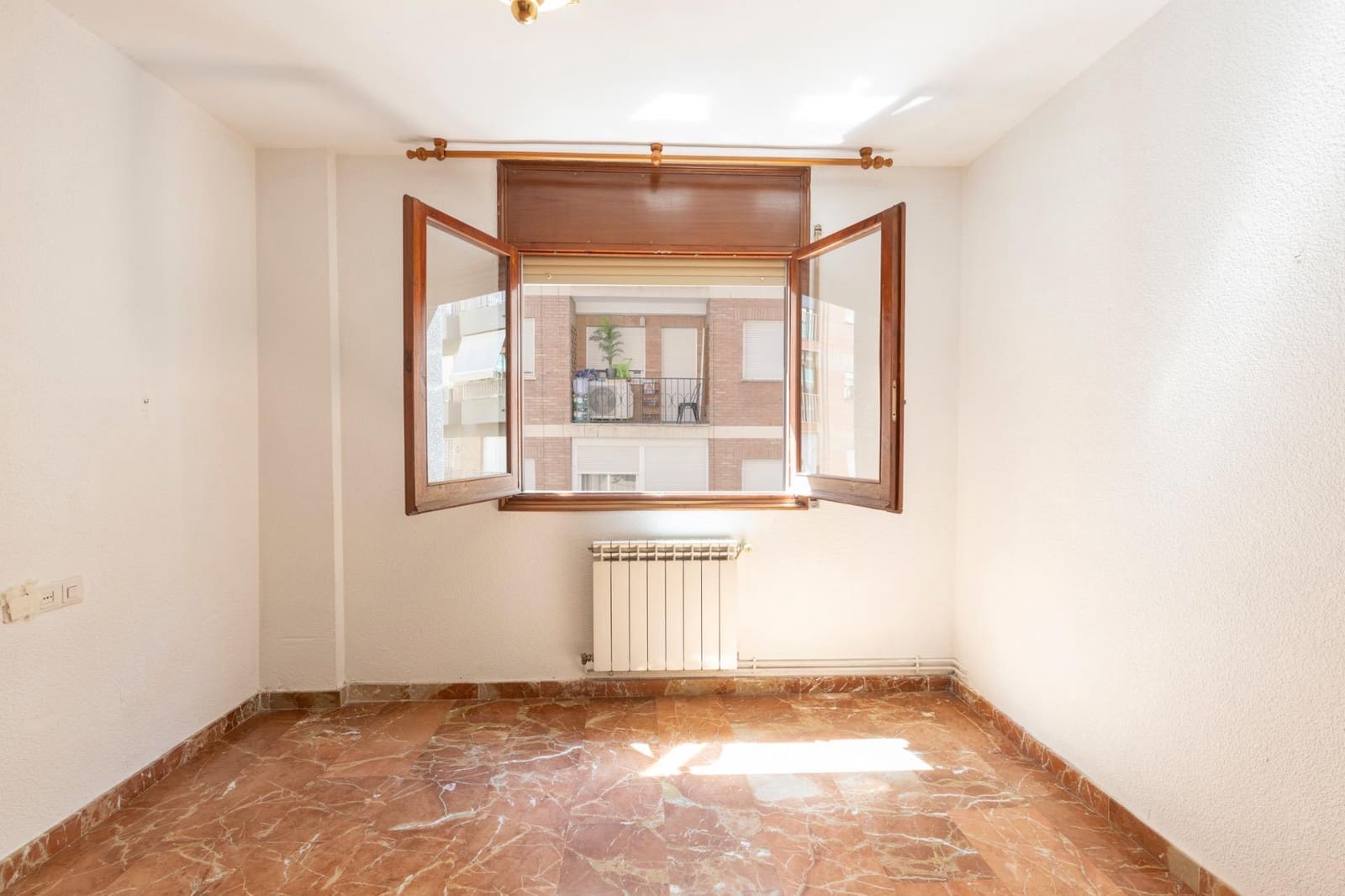 3 makuuhuone Asunto myytävänä paikassa Granada kaupunki - 290 000 € (Ref: 10041199)