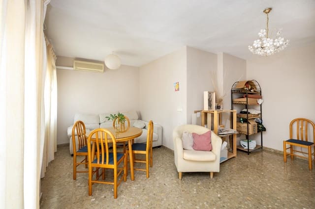 3 Zimmer Wohnung zu verkaufen in Granada Stadt - 265.000 € (Ref: 10043095)