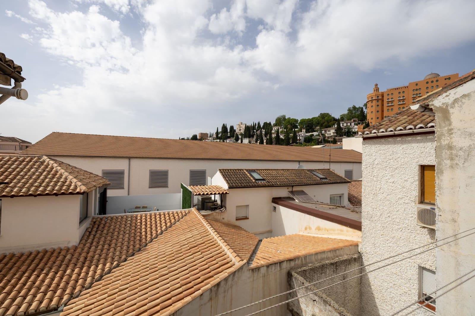3 Zimmer Wohnung zu verkaufen in Granada Stadt - 265.000 € (Ref: 10043095)