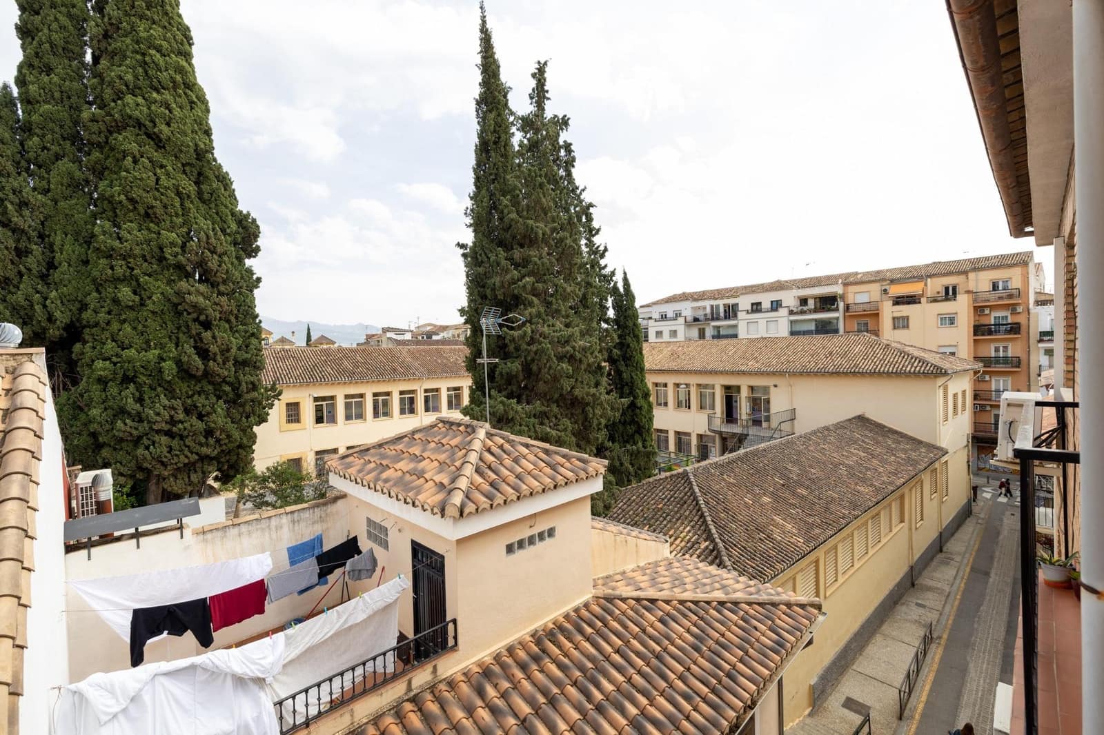 3 Zimmer Wohnung zu verkaufen in Granada Stadt - 265.000 € (Ref: 10043095)