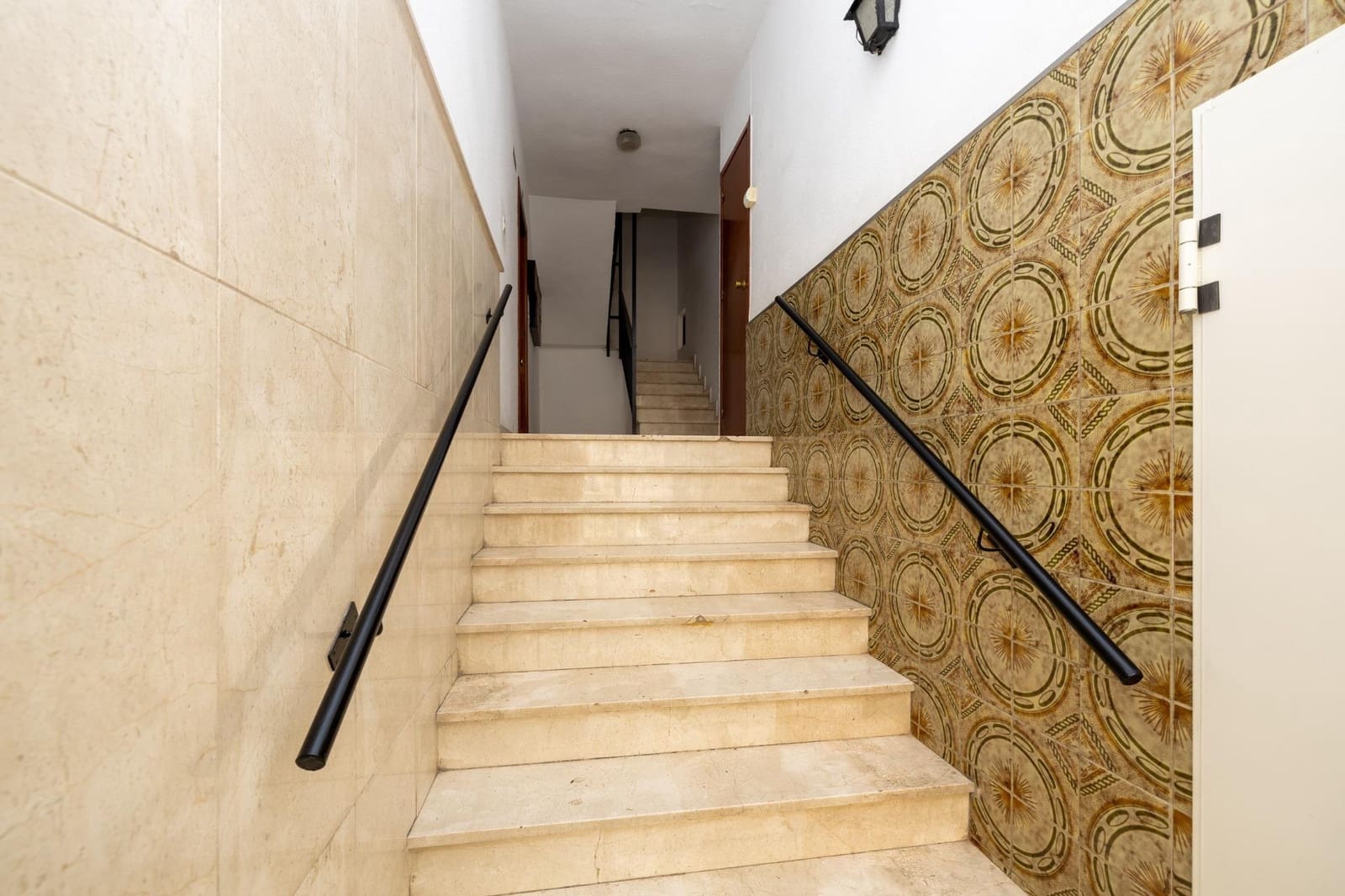 3 Zimmer Wohnung zu verkaufen in Granada Stadt - 265.000 € (Ref: 10043095)