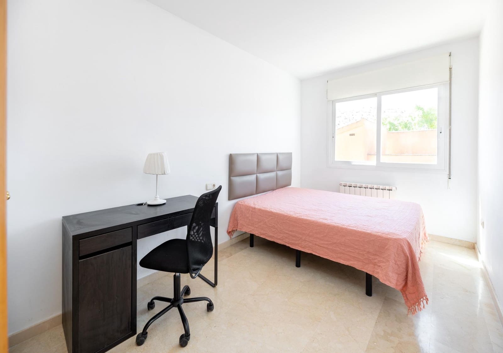 3 chambre Villa/Maison Mitoyenne à vendre à Grenade ville avec piscine garage - 390 000 € (Ref: 10043096)