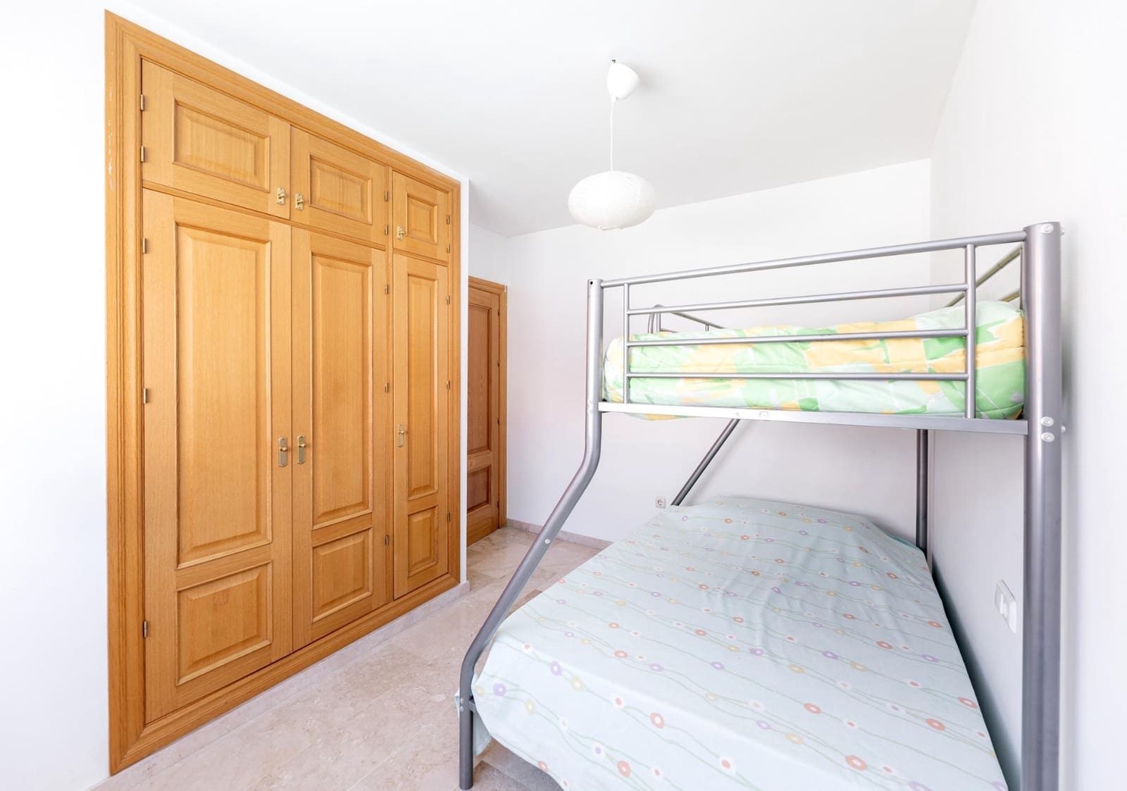 3 chambre Villa/Maison Mitoyenne à vendre à Grenade ville avec piscine garage - 390 000 € (Ref: 10043096)