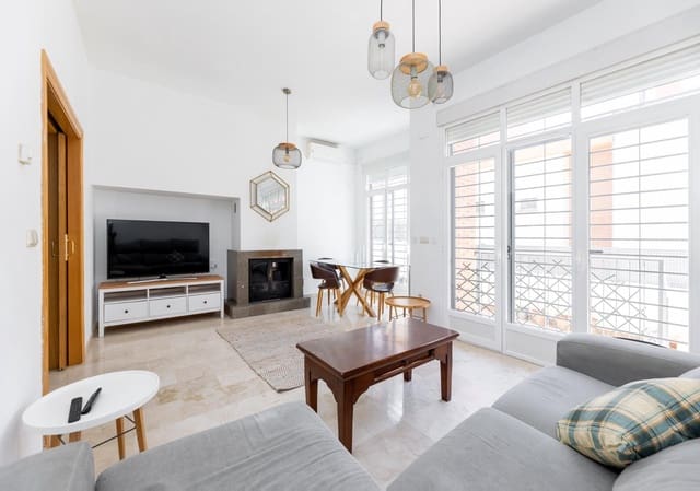 3 chambre Villa/Maison Mitoyenne à vendre à Carretera de la Sierra, Grenade ville - 390 000 € (Ref: 10043096)