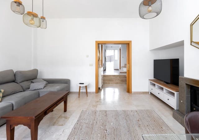 3 chambre Villa/Maison Mitoyenne à vendre à Carretera de la Sierra, Grenade ville - 390 000 € (Ref: 10043096)