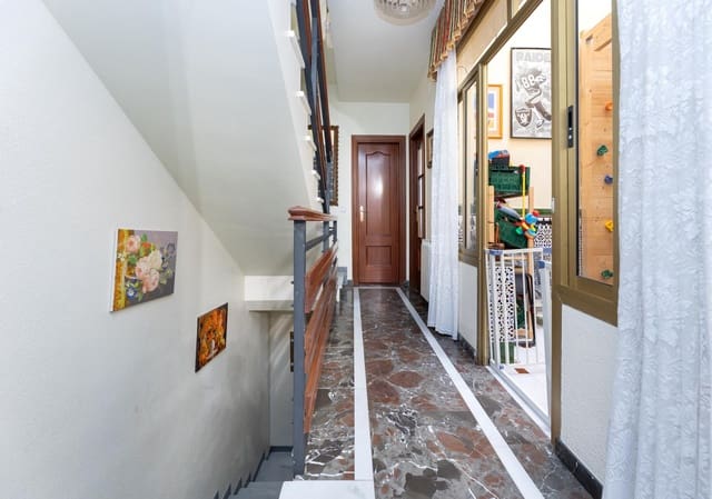 4 Zimmer Reihenhaus zu verkaufen in Cájar mit Pool - 275.000 € (Ref: 10055352)