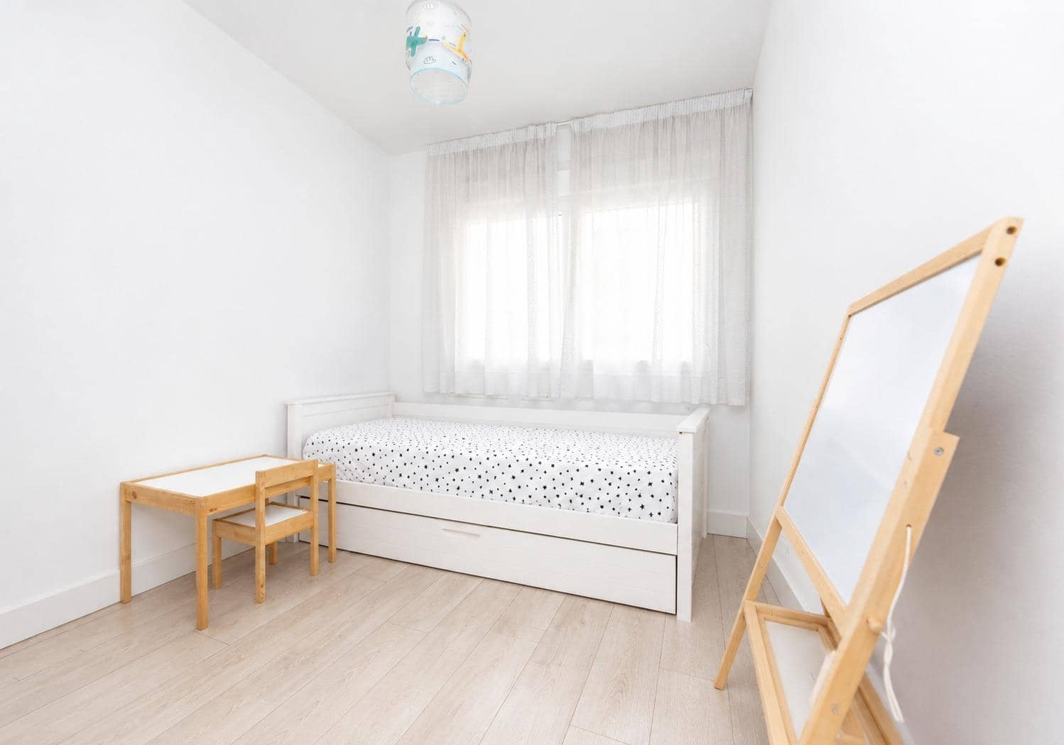 Piso de 4 habitaciones en Granada ciudad en venta - 359.000 € (Ref: 10081281)