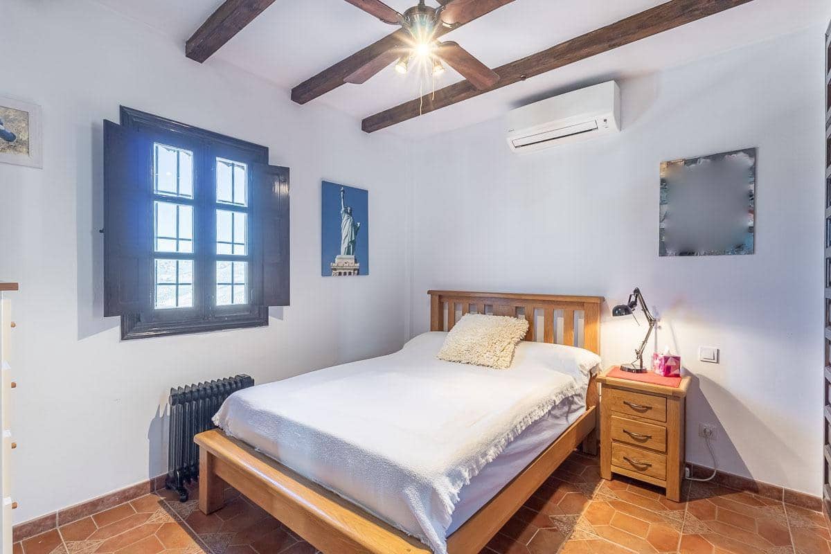 5 makuuhuone Huvila myytävänä paikassa Alhama de Granada mukana uima-altaan - 575 000 € (Ref: 10081284)