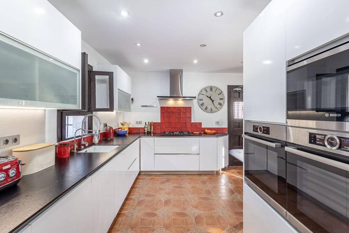 5 makuuhuone Huvila myytävänä paikassa Alhama de Granada mukana uima-altaan - 575 000 € (Ref: 10081284)