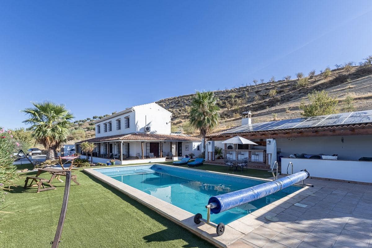 5 makuuhuone Huvila myytävänä paikassa Alhama de Granada mukana uima-altaan - 575 000 € (Ref: 10081284)