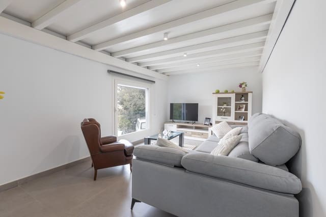 Chalet de 3 habitaciones en Granada ciudad en venta con garaje - 425.000 € (Ref: 10081287)