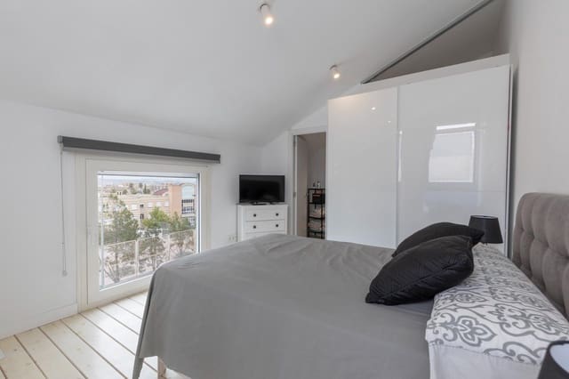 Chalet de 3 habitaciones en Granada ciudad en venta con garaje - 425.000 € (Ref: 10081287)