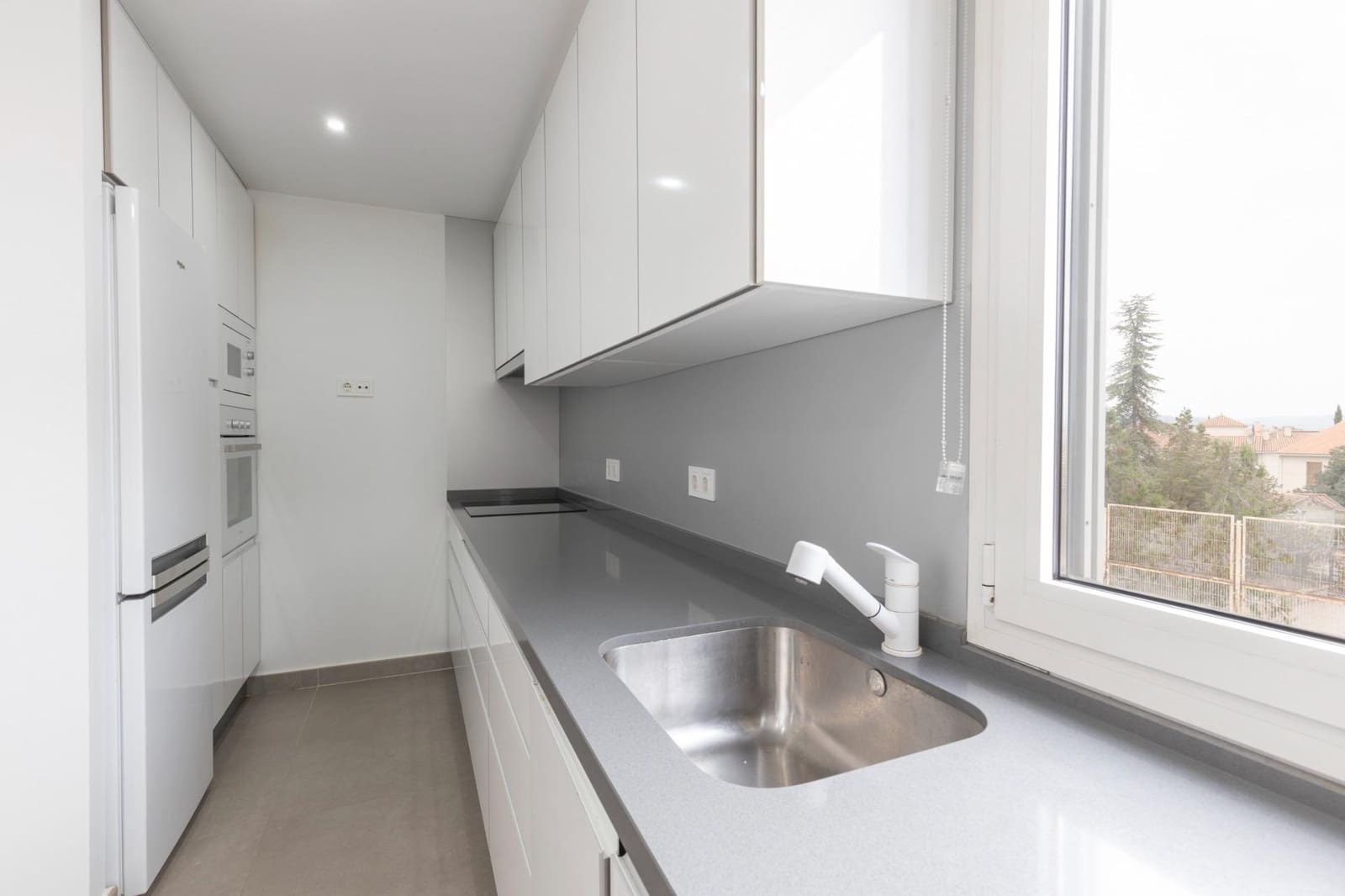 Chalet de 3 habitaciones en Granada ciudad en venta con garaje - 425.000 € (Ref: 10081287)