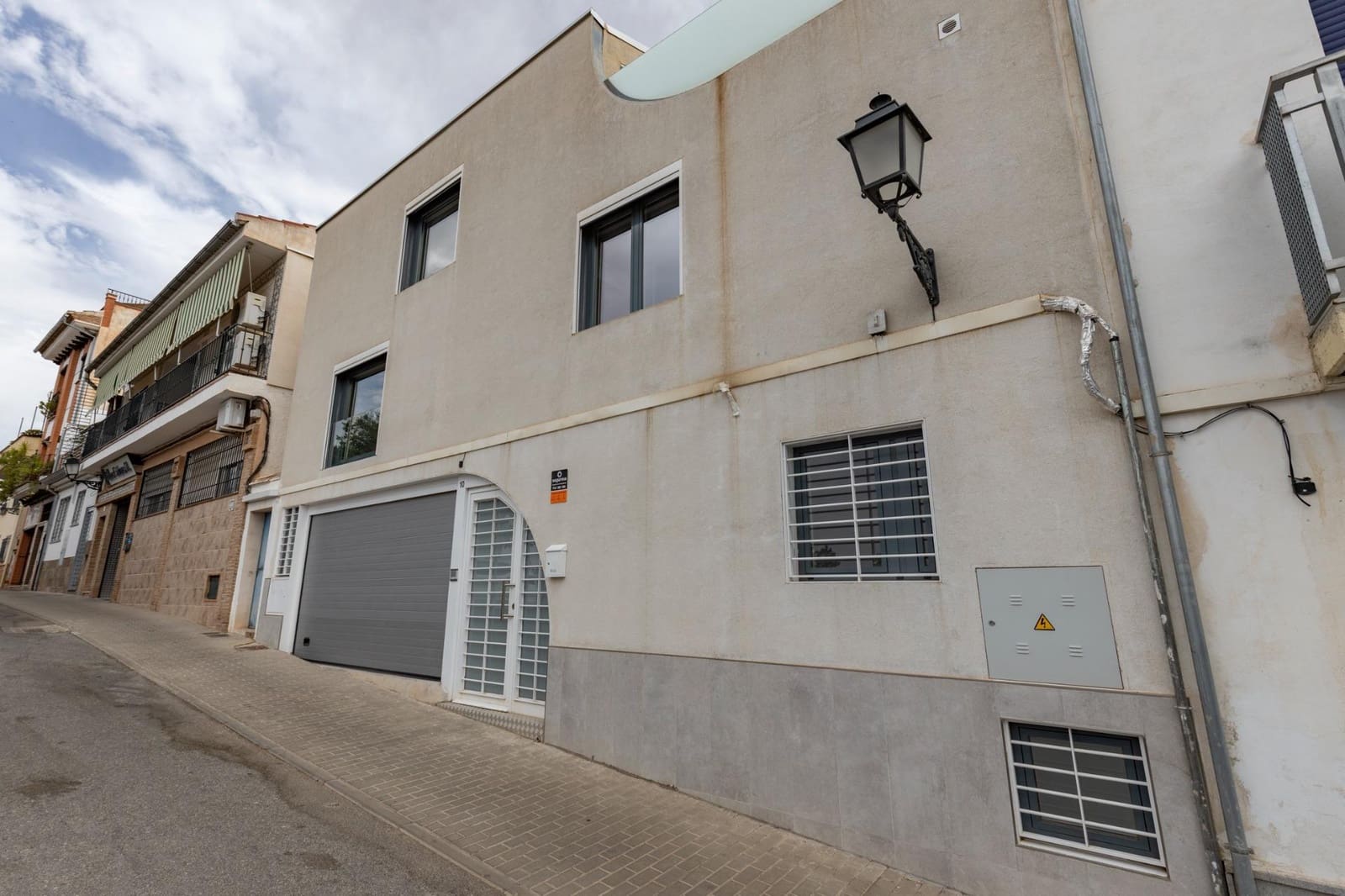 Chalet de 3 habitaciones en Granada ciudad en venta con garaje - 425.000 € (Ref: 10081287)