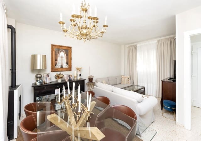 4 chambre Maison de Ville à vendre à Albolote avec garage - 350 000 € (Ref: 10081288)
