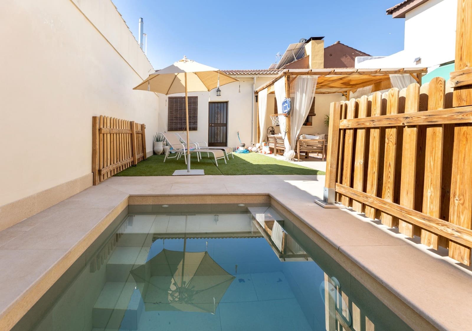 4 chambre Maison de Ville à vendre à Albolote avec garage - 350 000 € (Ref: 10081288)